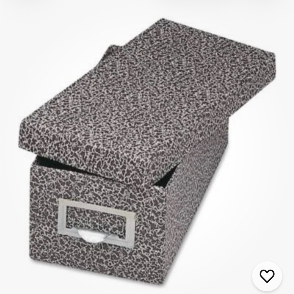 Cardinal Brands 95BLA Index Card File Box hold 1,000 5x8 cards